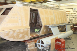 Illustration for article titled Amazing Before-and-After Photos of Starfleet Shuttlecraft Restoration